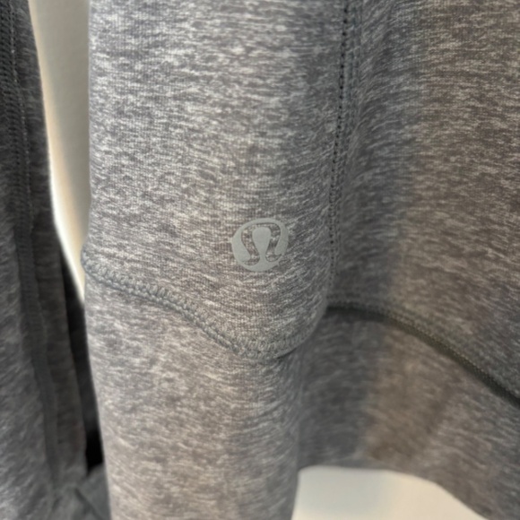 Lululemon Think Fast Pullover Size 4 Gray - Picture 15 of 15